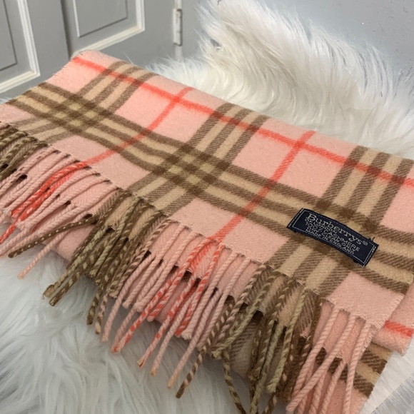Authentic Burberry pink check 100% cashmere scarf - Picture 11 of 16